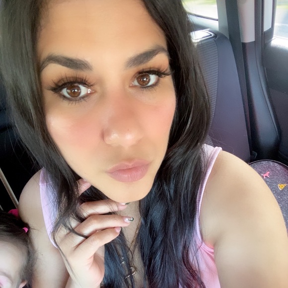 Meet your Posher, Enny - Picture 1 of 2